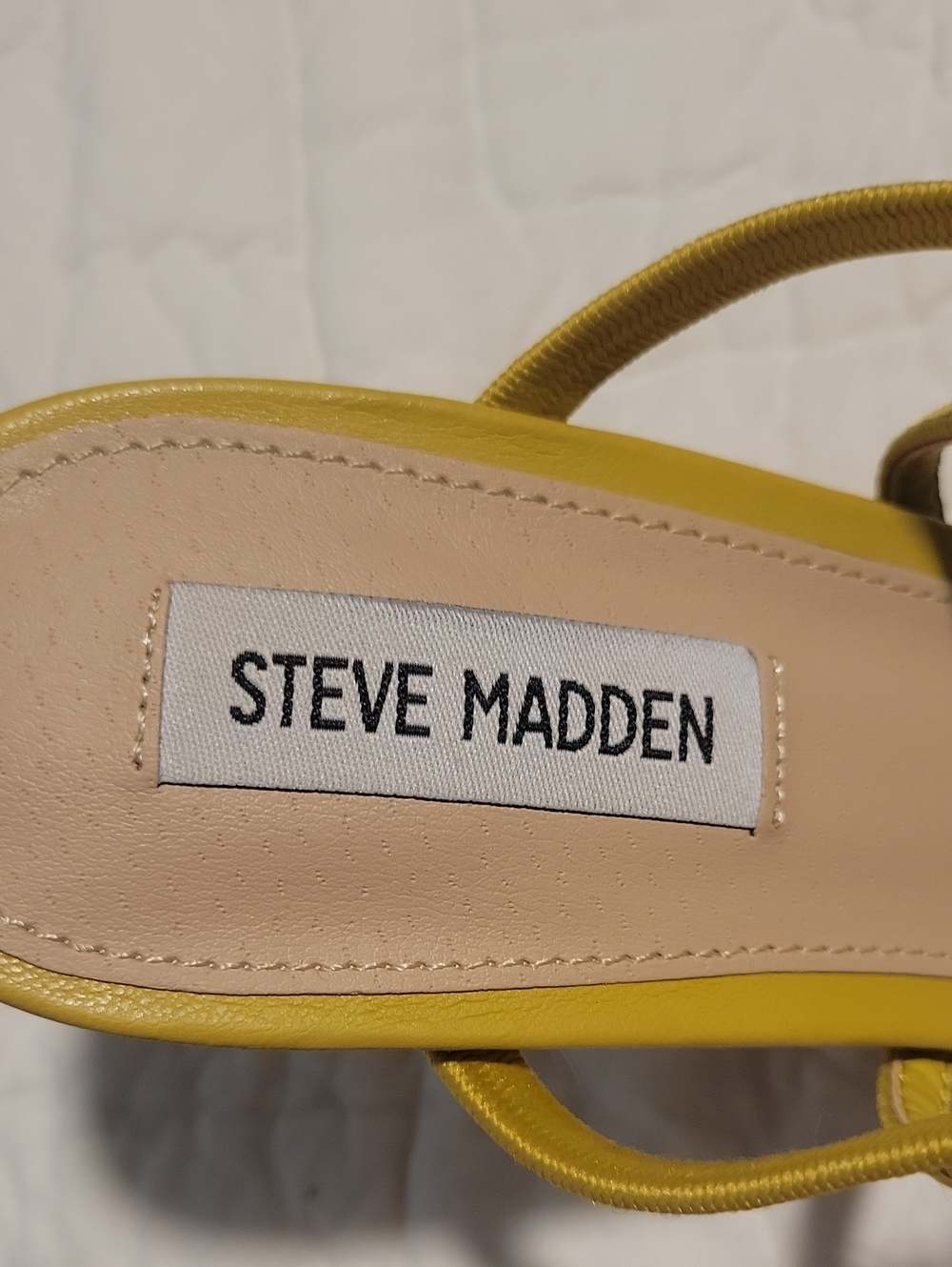 Steve Madden Yellow Strappy Block Heel Sandals - Picture 2 of 4